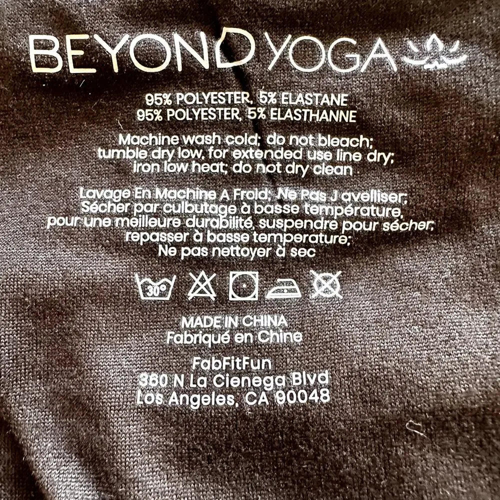 Beyond Yoga Pocket Infinity Scarf Lightweight Hidden Zip Cozy Soft Black NWT